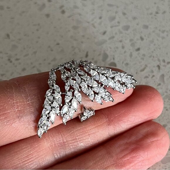 Leaf Shaped Cuff Ring With Shiny Cubic Zirconia Stones - Picture 6 of 9
